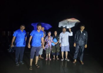 Gujarat: Situation worsened due to heavy rain in Gir Somnath, more than 250 people evacuated safely.