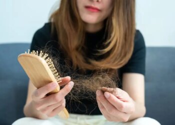 Hair fall will be less, roots will be strong! Eat these nutritious things daily and get thick, long hair