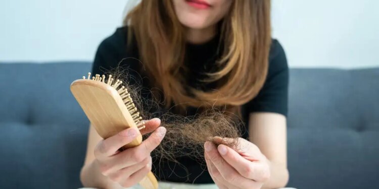 Hair fall will be less, roots will be strong! Eat these nutritious things daily and get thick, long hair