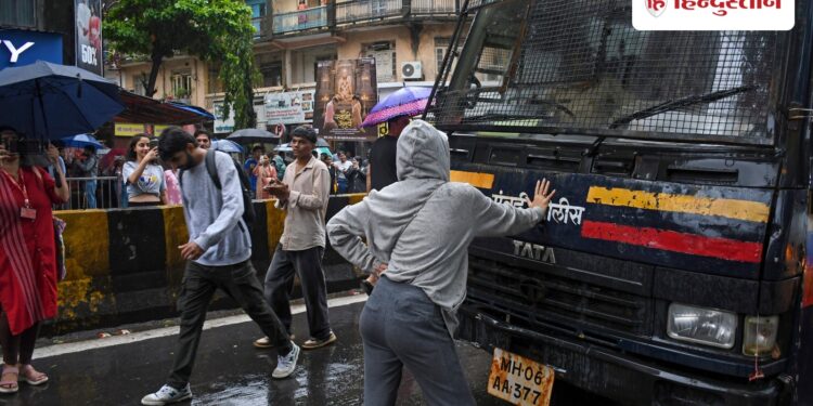 I agree with the Prime Minister, what did Riya Ahir, who stopped the police car in Mumbai, say?