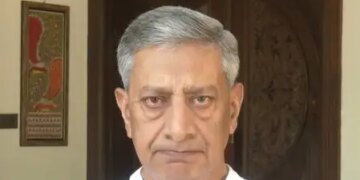 सनातन धर्म को बचाना है तो जनसांख्यिकीय बदलाव को रोकना होगा : पूर्व डीजीपी वैद