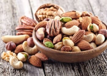 If you feel hungry, choose healthy snacks, both fitness and energy will remain intact.