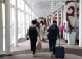 IndiGo launches 'IndiGo Lite' fare, watch the video to know that those traveling with only 7 kg cabin bag will get cheaper tickets.