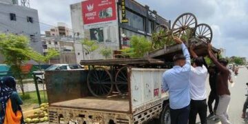 Jaipur Municipal Corporation's action: 4 canter goods seized, Rs 2 thousand carrying charge collected from encroachers
