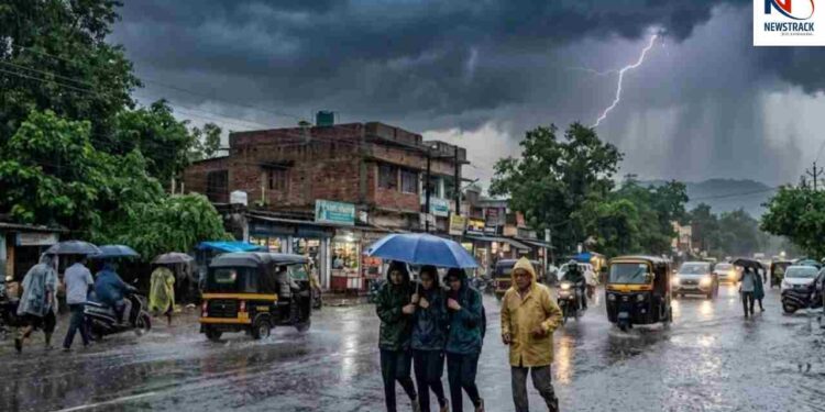 Jharkhand Weather Update| Jharkhand Rain Alert| IMD Weather Forecast| Jharkhand Latest News | Monsoon in force in Jharkhand.. Alert of heavy rain in many districts including Ranchi today, clouds will rain till July 20. News Track in Hindi