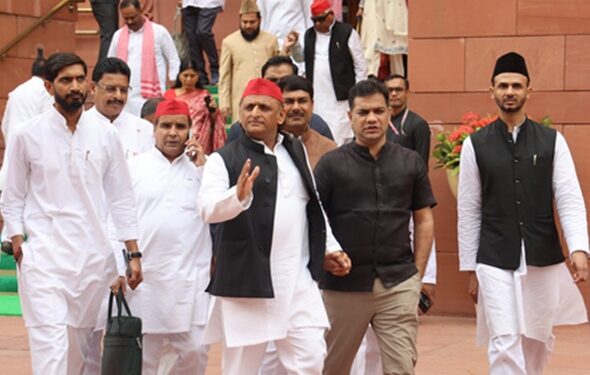 Johar University controversy: Delegation of SP MPs will go to Rampur