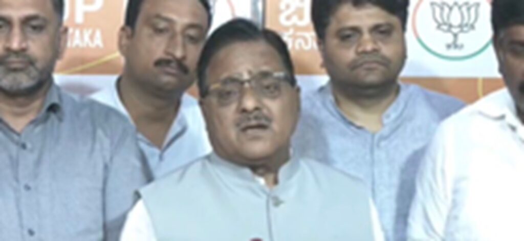Karnataka: BJP objects to mass filling of SIR enumeration forms at religious places