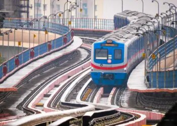 Kolkata Metro trains will now run from 6 am, last train at 10.30 pm