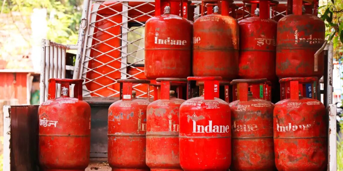 LPG Rate Today: New prices of domestic and commercial gas cylinders released, know how much the cylinder is available in your city.