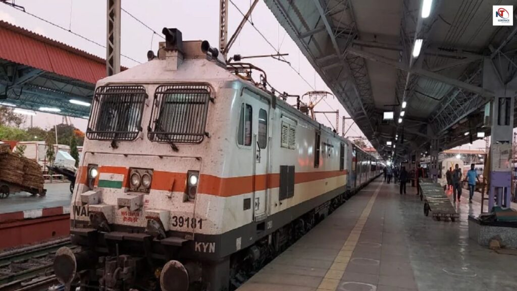 Lalitpur Railway Mega Block: Several Trains Cancelled, Routes Diverted Due to Yard Upgrade | Lalitpur Railway Mega Block, many trains cancelled, many routes changed, see updates before travelling. News Track in Hindi