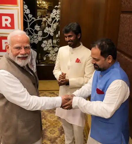 "Listening, Binod..." Prime Minister Modi's informal conversation with the actors of 'Panchayat'