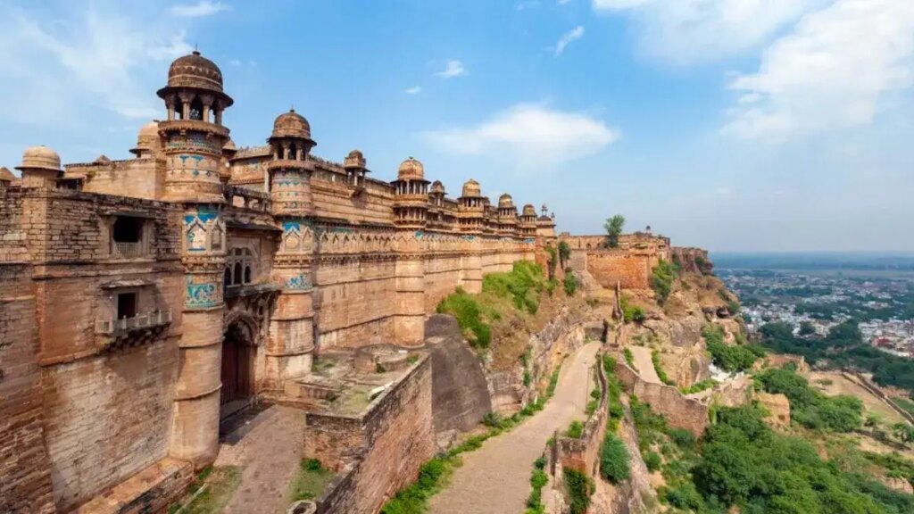 MP trip plan at low cost? You will get complete fun of traveling in IRCTC's 9 days tour package, know the complete details of the package.