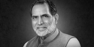 Many big leaders including CM Yogi and Rekha Gupta paid tribute to former Prime Minister Chandrashekhar on his death anniversary.
