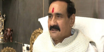 My role is of a worker, will work for Ashutosh Tiwari: Narottam Mishra