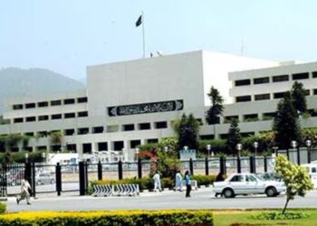 No one should listen, even Pakistani MPs are in fear; Live telecast of National Assembly debate stopped