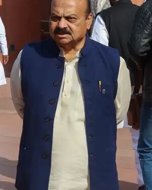 एसआईआर में शामिल अधिकारी बिना किसी राजनीतिक हस्तक्षेप के कार्य करें: बसवराज बोम्मई