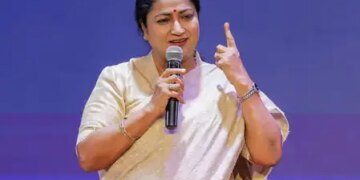 मुख्यमंत्री रेखा गुप्ता के आग्रह पर आदर्श नगर रेलवे स्टेशन पर रुकेंगी दो प्रमुख ट्रेनें