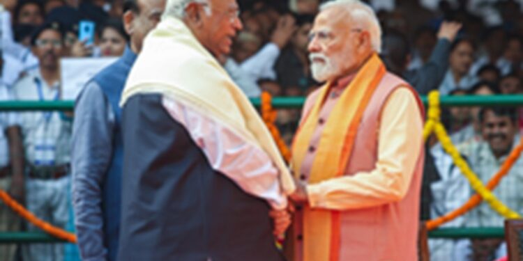 PM Modi and other leaders congratulated Mallikarjun Kharge on his birthday.