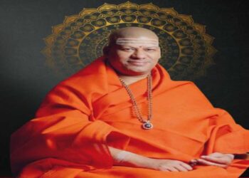 Panchayati Akhada Niranjani Swami Kailashanand Giri Ji Maharaj Akhand Shiv Sadhana | Uttarakhand: Penance like Tretayug in Kalyug! Amazing Shiva Sadhana of Swami Kailashanand Giri without moving for 22 hours. News Track in Hindi