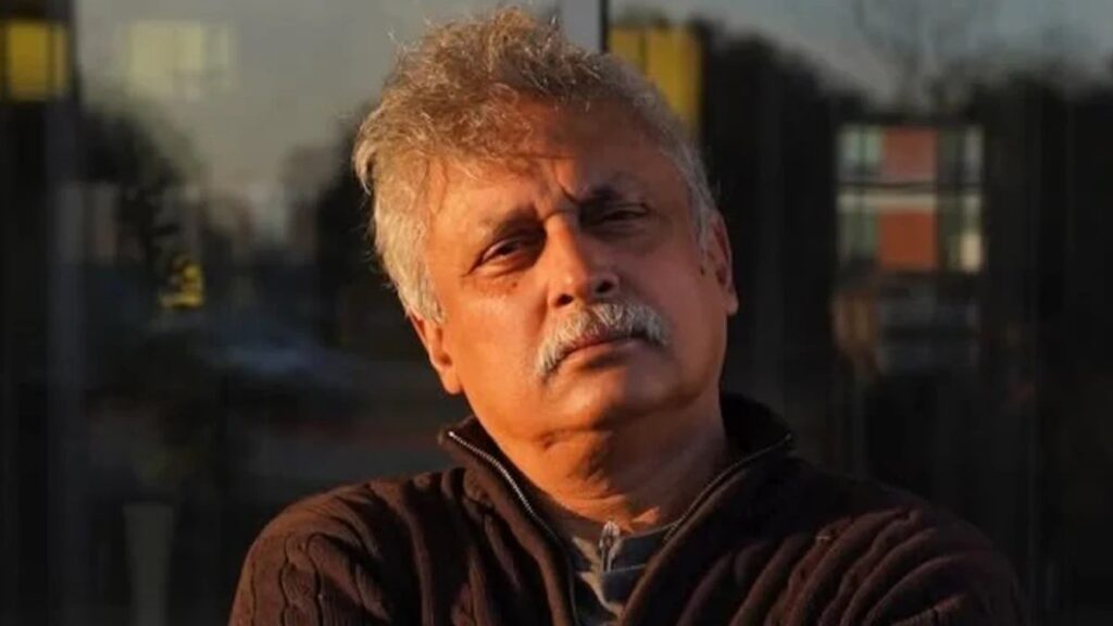 Piyush Mishra slipped in the bathroom, his condition was so bad that it was difficult to move from the bed, bones were broken.