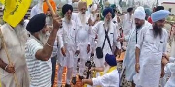 'Rail Roko' movement started in Fatehgarh Sahib, protest on Ambala-Ludhiana railway track demanding the release of captive Singhs.