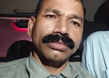 Ranchi: Naxalite commander Ajay Mahato alias Tiger arrested, carrying a reward of Rs 25 lakh, was wanted in more than 240 cases.