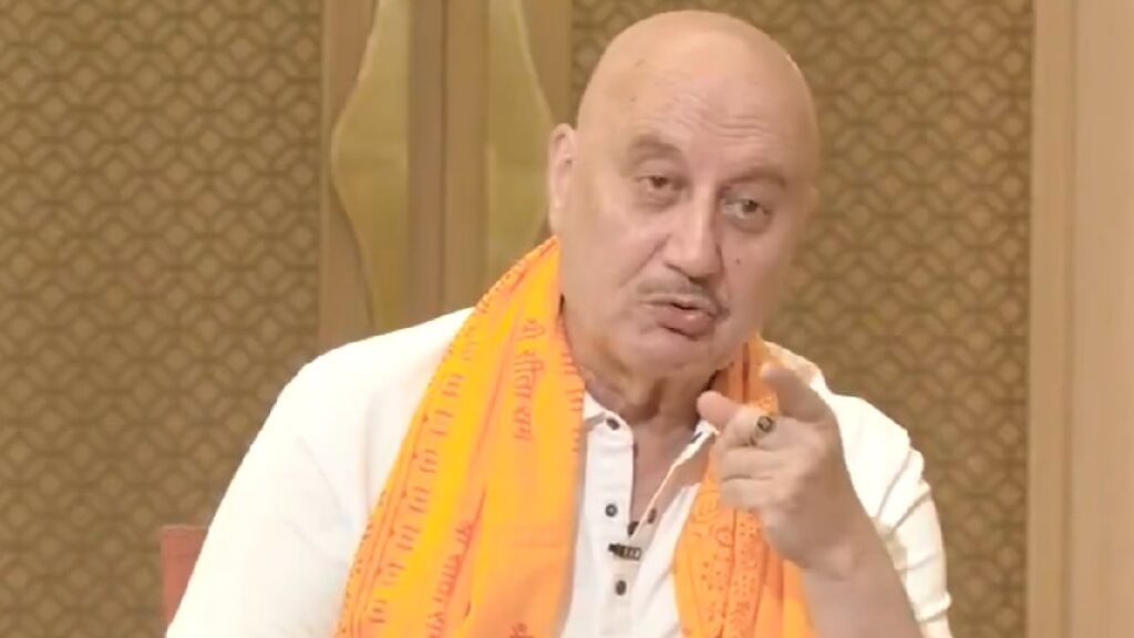 'Rape of women in the temple..' What did Anupam Kher say while defending the theft of Ram temple, people are abusing