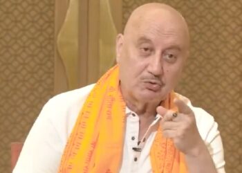 'Rape of women in the temple..' What did Anupam Kher say while defending the theft of Ram temple, people are abusing