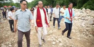 Shivraj Singh Chouhan conducted aerial survey with Kiren Rijiju and CM Pema Khandu in flood affected Arunachal.