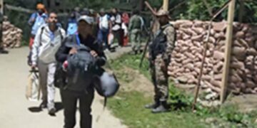 Shri Amarnath Yatra 2026: Fourth batch leaves from Nunwan base camp of Pahalgam and fifth batch from Jammu, enthusiasm among devotees.