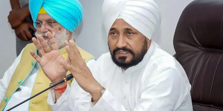 Speculation of rebellion in Punjab Congress intensifies, former Chief Minister Charanjit Singh Channi called an important meeting of supporters.
