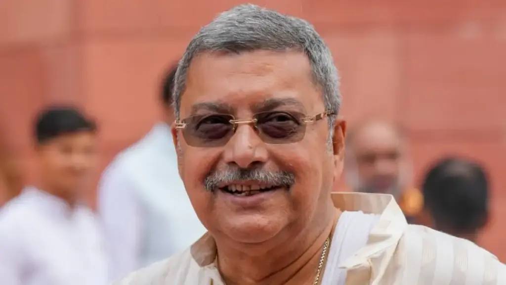 Strict action against Kalyan Banerjee for abusing women MPs in Parliament; Suspended from entire monsoon session