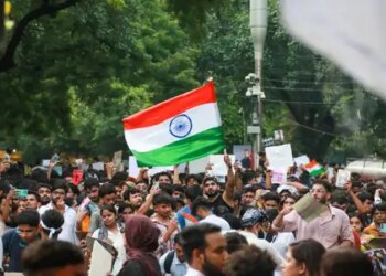 Student injured during protest at Jantar Mantar removed from ventilator: RML Hospital
