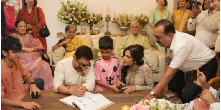 The first picture of Aamir Khan and Gauri Spratt's wedding went viral, fans went crazy after seeing the royal look of the bride!