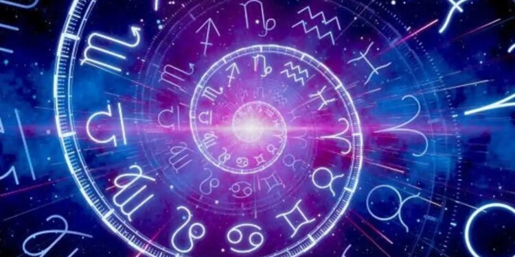 The movement of Mercury, Jupiter and Saturn will change in July, blessings will be showered on these zodiac signs in Saavan; You will get good signs in money and career