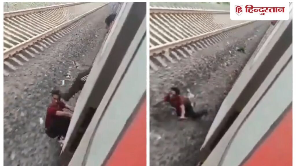 Theft in trains is rampant; Thief hanging on the gate was kicked, case against the victim - VIDEO, Chhattisgarh Hindi News