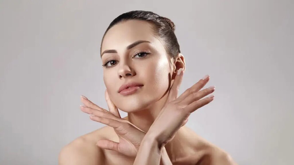 These 2 effective oils will provide relief from oily skin and acne during rains, know how to use them