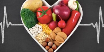 These 4 superfoods can help in controlling cholesterol, keep the heart healthy