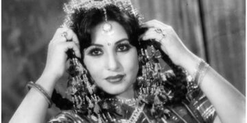 This Pakistani beauty left the profession of a courtesan and became an actress, her husband shot her dead
