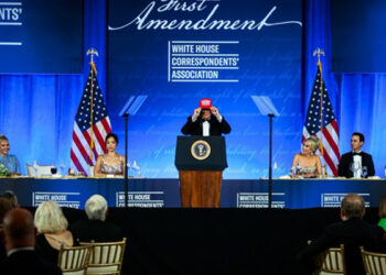 Trump arrived at the Correspondents' Dinner for the first time after the shooting, said - will not bow down to political violence