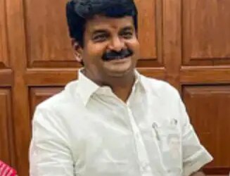 एआईएडीएमके के दो पूर्व मंत्री 15,000 समर्थकों के साथ टीवीके में होंगे शामिल