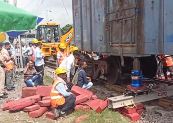 Uttar Pradesh: Two coaches of goods train derail in Gonda, major accident averted