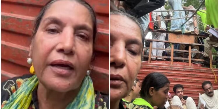 VIDEO: Shabana Azmi's condition worsens in CJP protest, painful scene shown in the truck while gasping