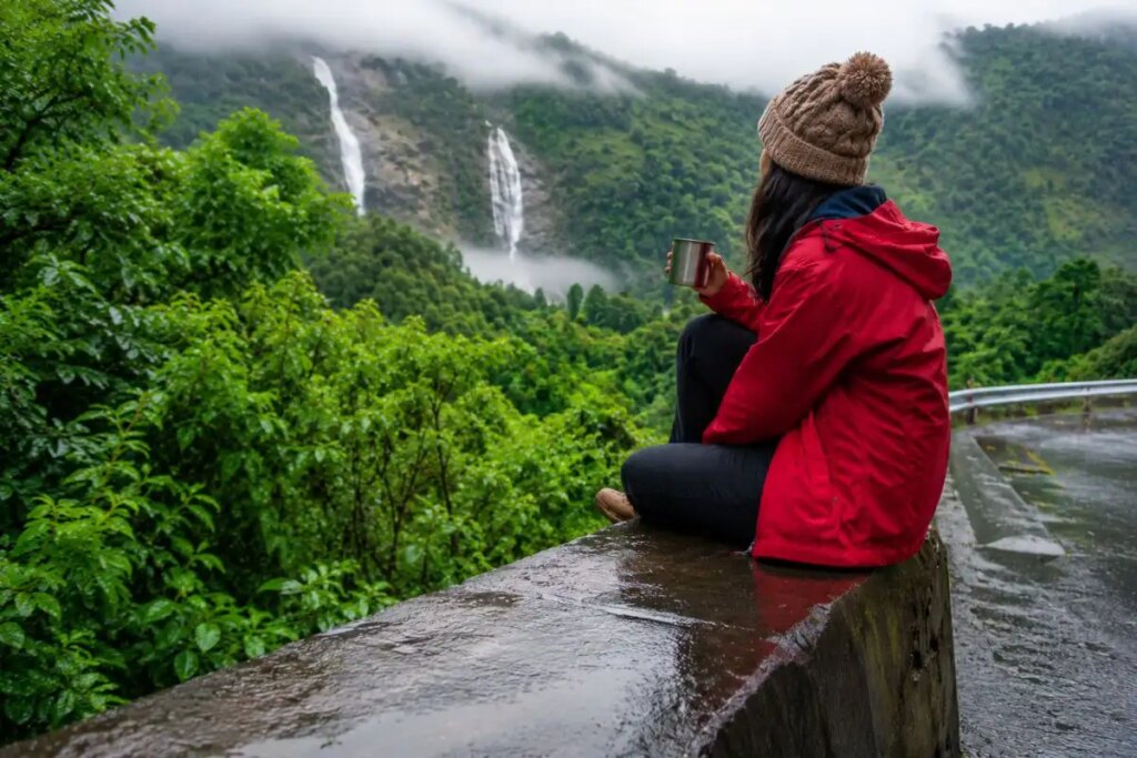 Want to enjoy a monsoon trip in a low budget? You can visit these 5 beautiful and less crowded destinations in ₹ 20,000
