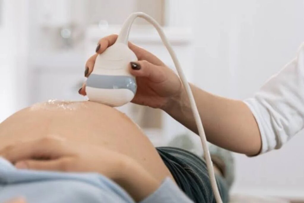 Why is gel applied on the body before ultrasound? Know the scientific reason behind this